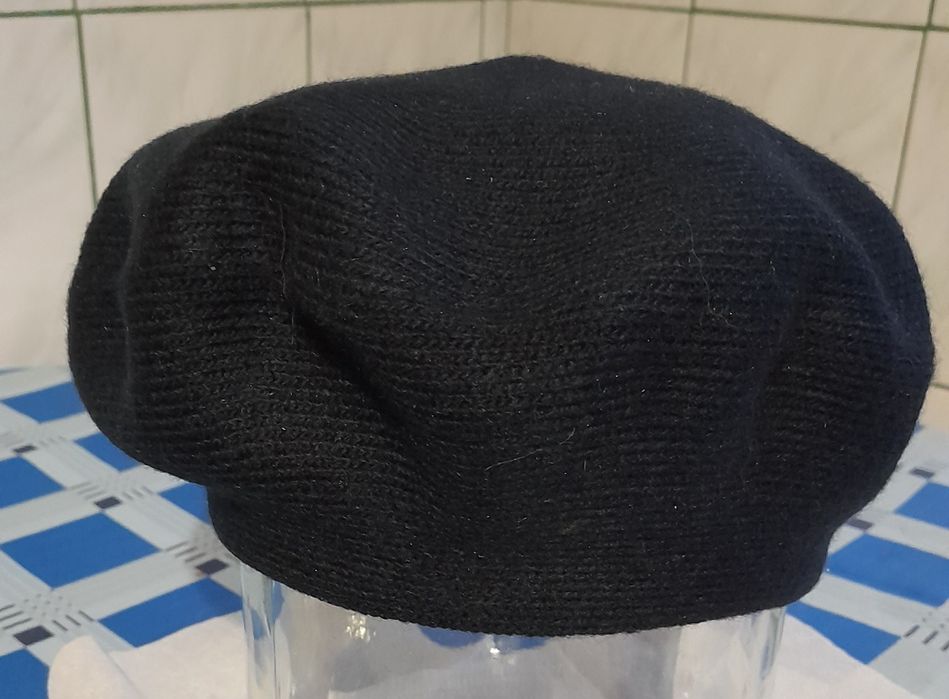 Продам берет жіночій новий