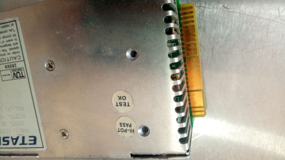 fonte redondante Servidor ASUS usada mod. EFRP-300W64739017455233121