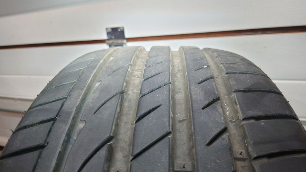 Opona Laufenn 225/40 R18