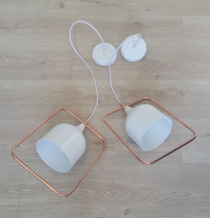 Lampa wisząca Beliani mavone biała