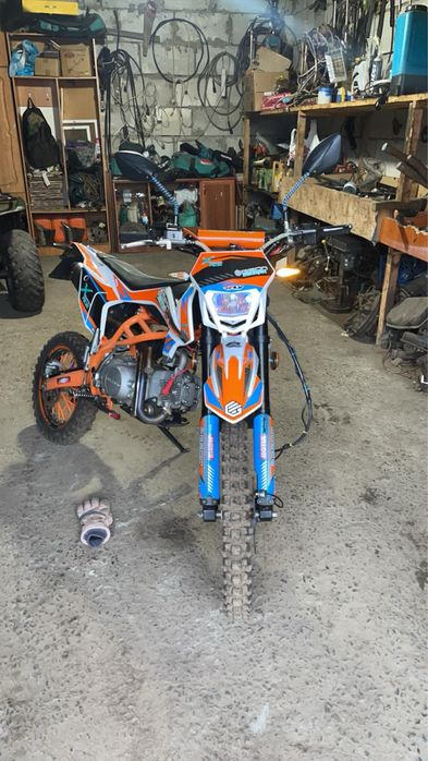 Без гарантії  мотоцикл такий як є