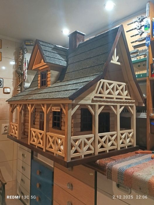 Mam do sprzedania domek wym dł109 wys87 szer73