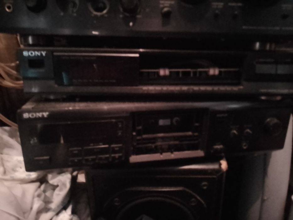 Aparelhagem SONY danificada para peças