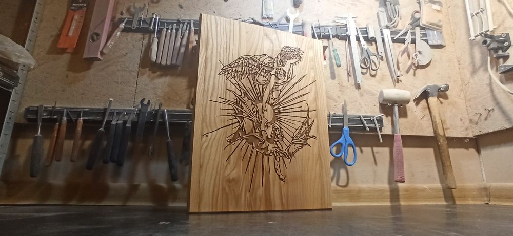 "Anioł i demon" Praca wykonana w drewnie jesionu.