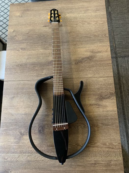 Zestaw Gitara Yamaha SLG 100 elektro akustyczna