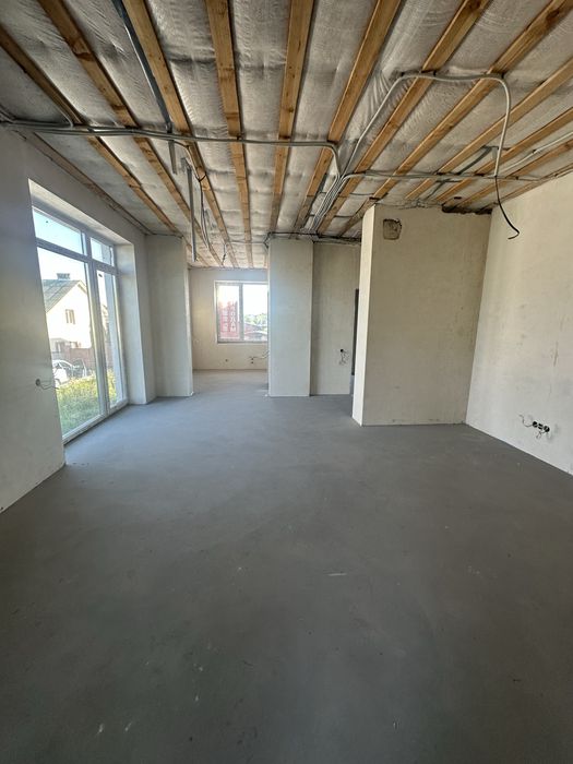Продам будинок -американку . Газ , гараж , 8 соток двлянка