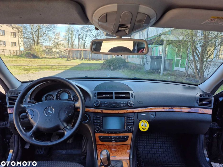 Mercedes W211 E280 3.0 V6 + LPG (Nowa butla do 2033) | Elegance | Manual