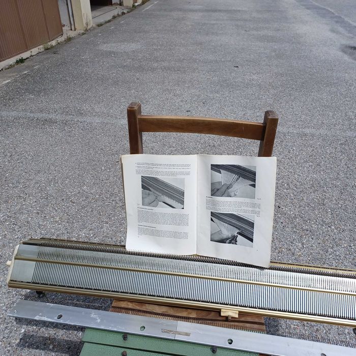 Maquina busch  antiga de tricotar/tecer malhas.