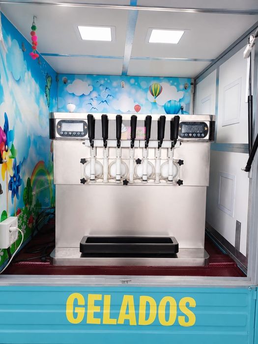 PIAGGIO com Maquina de gelados Soft