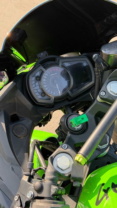 Kawasaki Ninja 400 ABS KRT Edition 2021