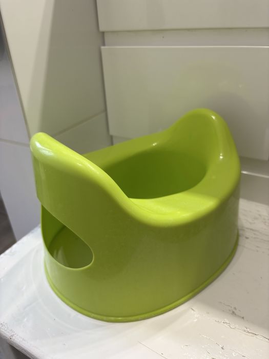 Nocnik Ikea dla dziecka - zielony