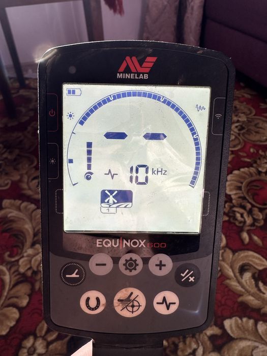 Продається металошукач EQUINOX 600