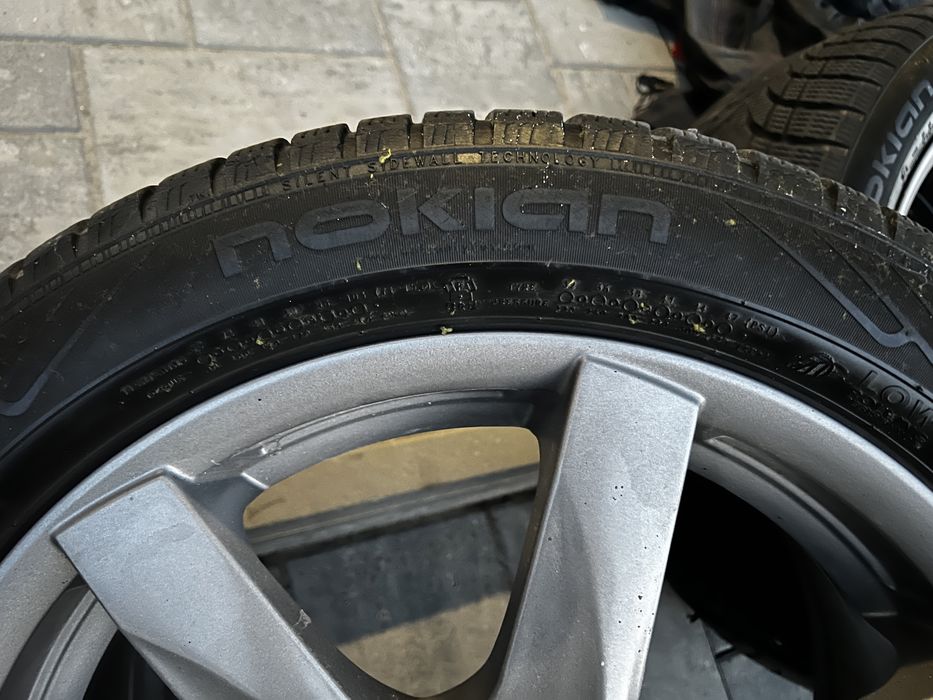 Felgi alu + opony zimowe Nokian 215/50 R17