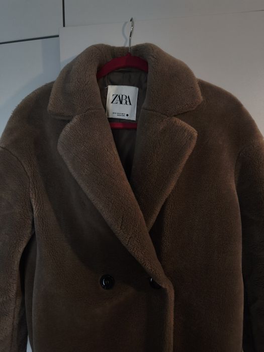Sztuczne damskie futerko Zara
