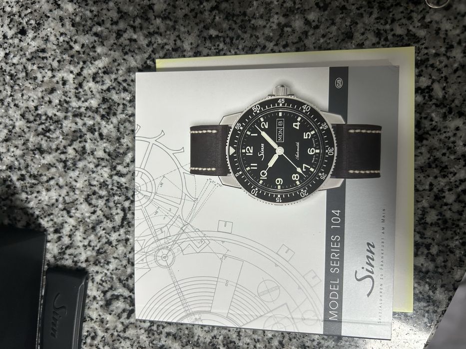 Sinn 104 na caixa original