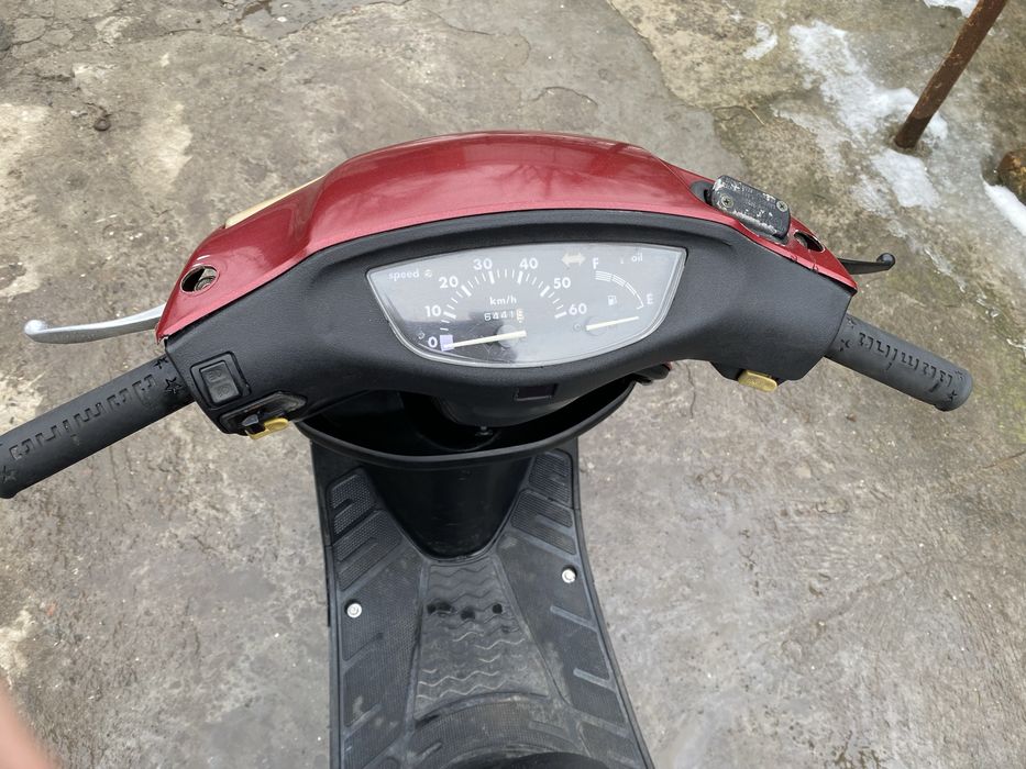 Продам мопед Honda Dio af-35