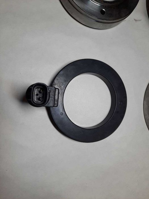 Муфта повного приводу Toyota каталожный номер 41303-42021