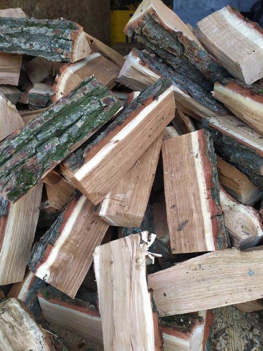 Дрова Дуб , Акация. Колотые. Так же есть и др дрова  от 1400грн