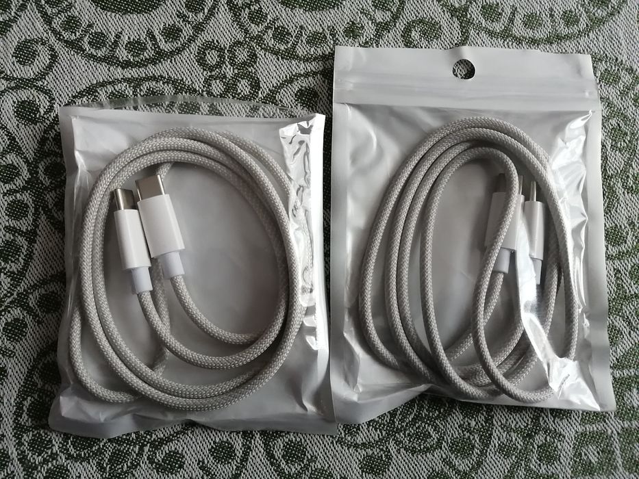Sprzedam kabel  USB typu C x2 do szybkiego ładowania telefonu.