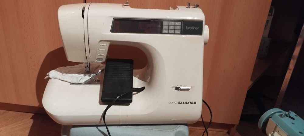 Maszyna do szycia Brother - super GALAXIE 2