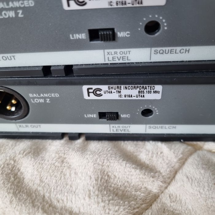 Shure UT4A + zasilacz Shure PS20E (2 komplety)