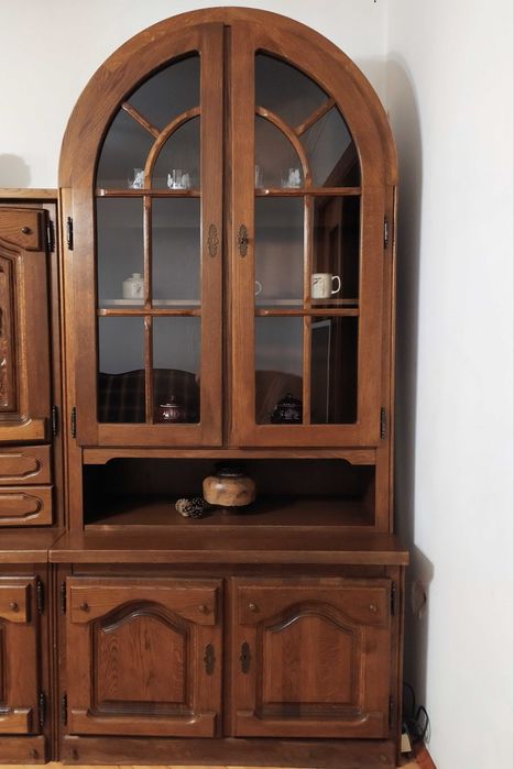 Меблі дуб ручне різьблення Голандія