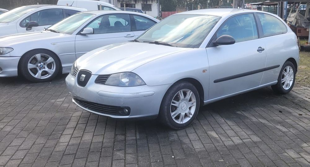 Seat ibiza 2006 tdi 5 lugares