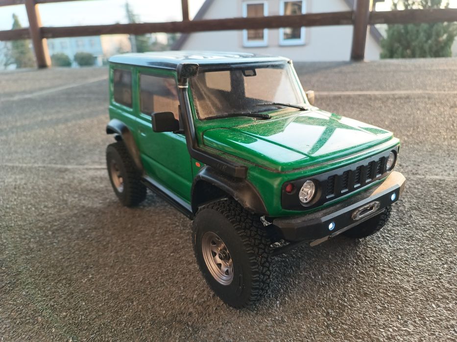 Model RC trial crawler 1/10 MST Jimny J4