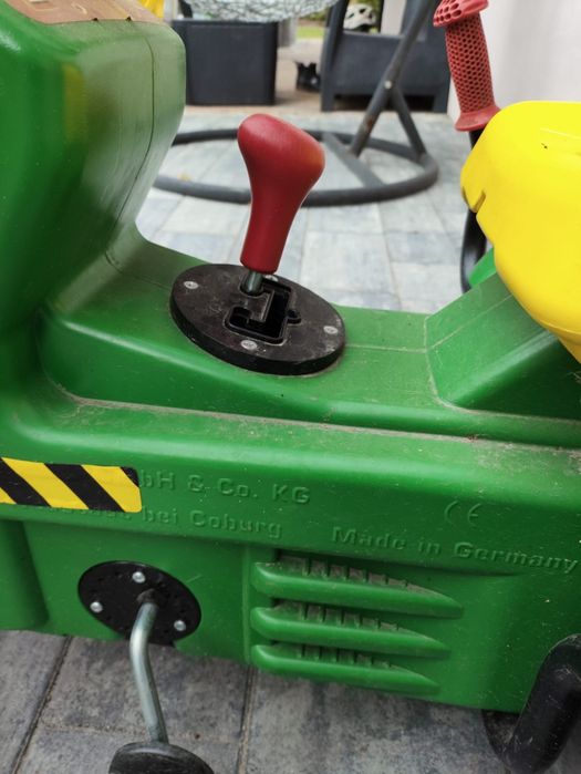 John deere na pompowanych kołach, traktor