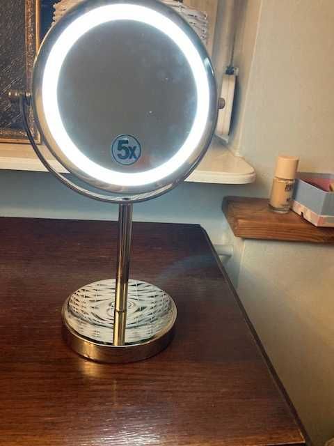 Lusterko kosmetyczne 2-stronne Podświetlenie LED 5xZoom Średnica 13cm