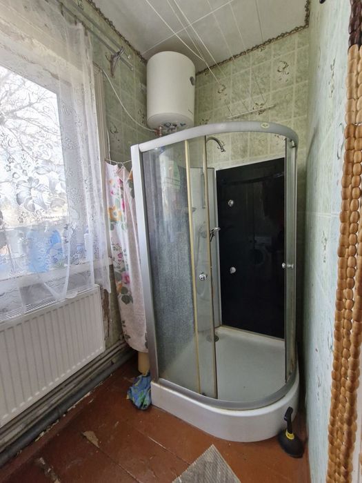 Продаж в с.Старому будиночок поруч центра села!