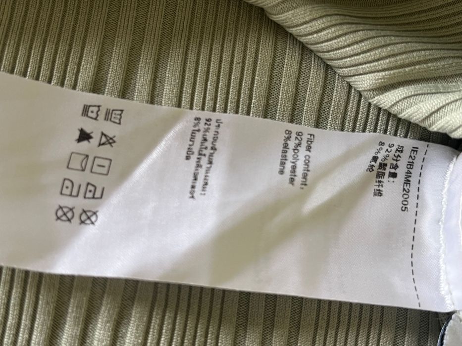 Zielony top półgolf Urban Revivo