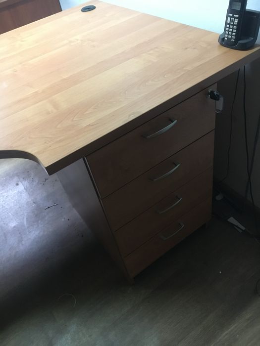 Biurko biurowe narożne