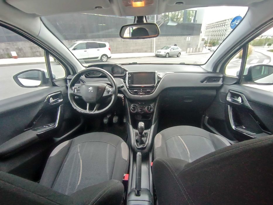 PEUGEOT 208 1.4 hdi de 2012 nacional 170 mil quilometros