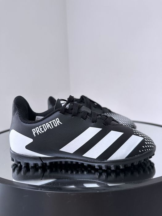 Мощные качественные сороконожки копочки бампы Adidas Predator
