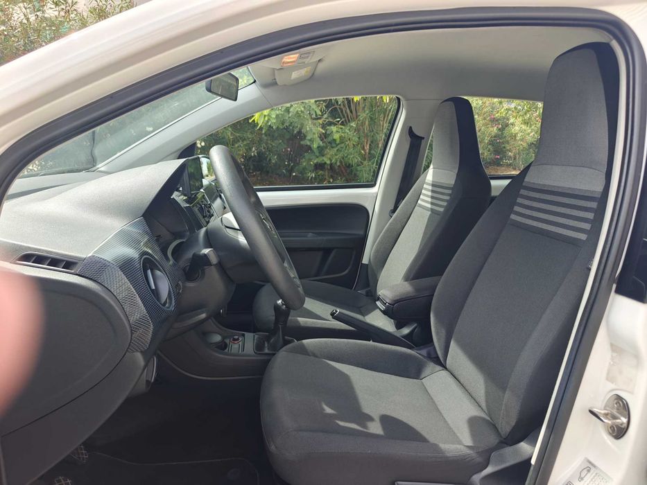 Volkswagen Up! 1.0 MPI 75cv Move | 2018 | Muito estimado — photo 4