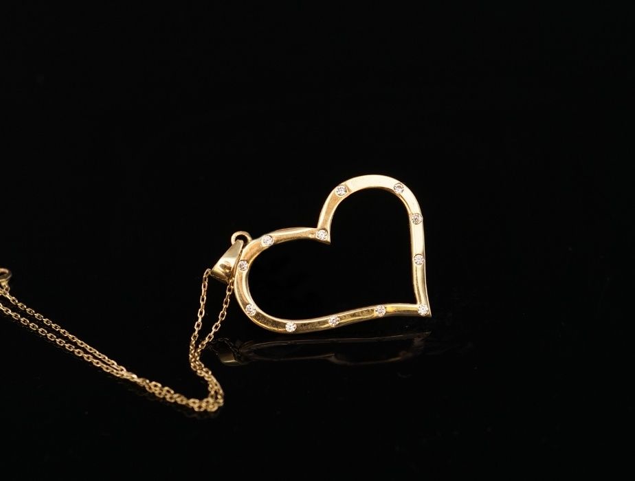 Złoto 585-złota zawieszka Serce z Cyrkoniami.