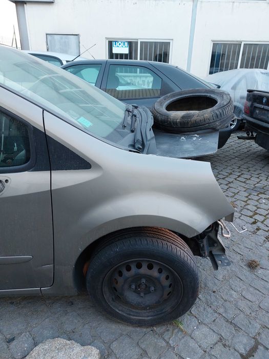 Guarda lamas Renault Modus/ Grand Modus ultimo modelo dir.50€/esq.60€