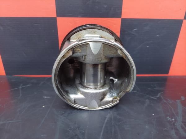 Pistão de motor TOYOTA Dyna Chassis (KD_, LY_, _Y2_, _U3_, _U4)