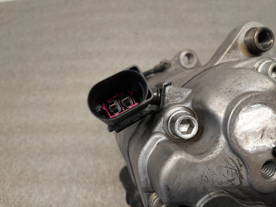 Compressor AC VOLKSWAGEN Golf IV (1J1)