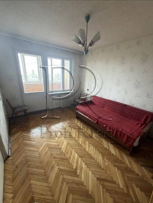 Продаж 3 кімнат квартири Лісова/Мілютенка/Братиславська/Чернігівська