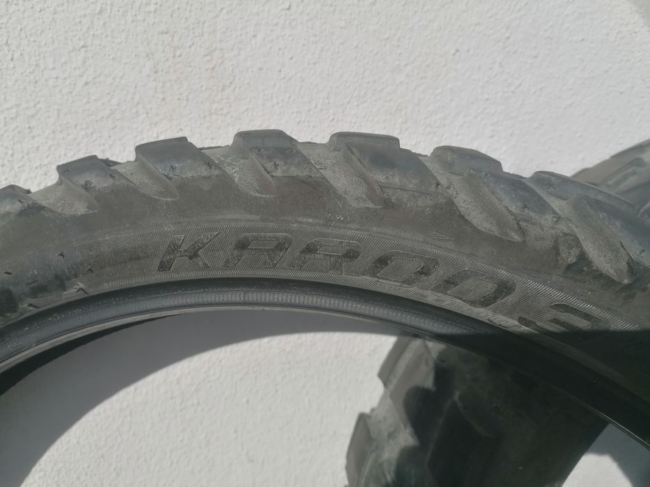Pneus mota Michelin e karoo