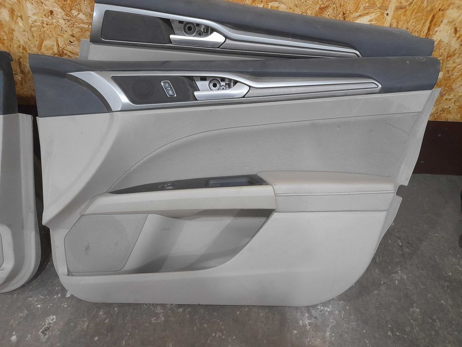 Обшивка двери карта FORD FUSION, MONDEO MK5 бежевый