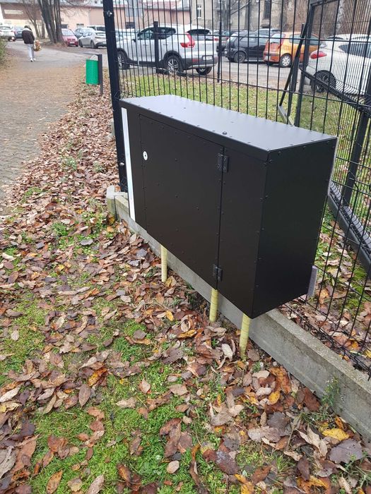 Zabudowa, osłona na licznik gazowy, elektryczny.