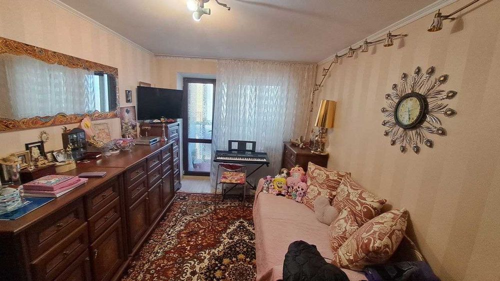 Продам 3 кім кв, просп-Юности!!!