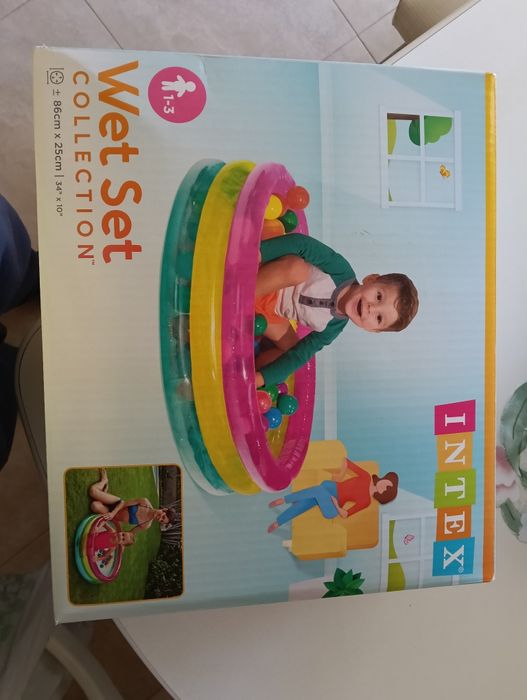 Vendo bolas para diversão para sua criança