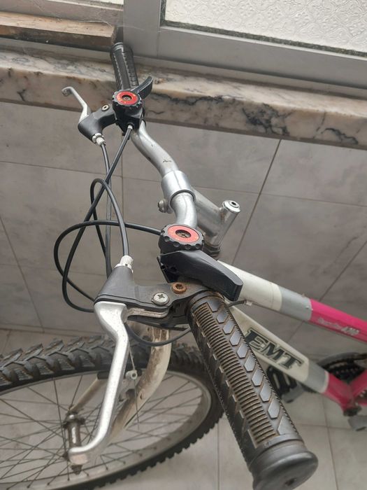 Bicicleta EMT cor de rosa