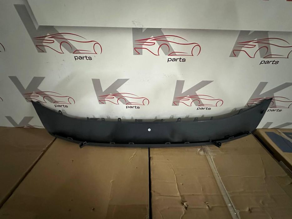 Audi A4 B9 2019 Губа переднього бампера структура 8W0807717RP5