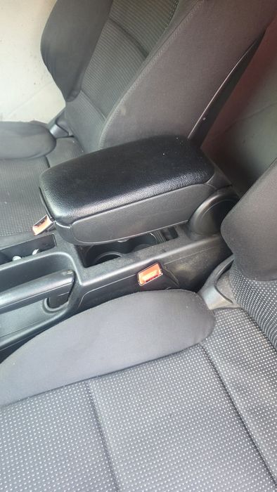 Podłokietnik Audi A3 8P 2004r