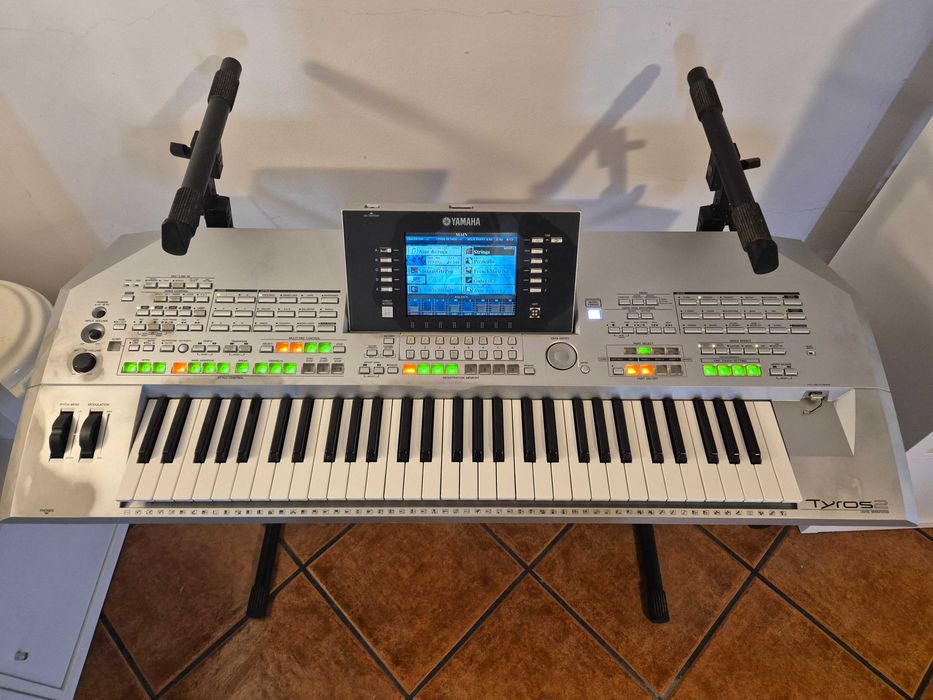 Vendo Yamaha Tyros 2